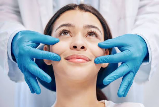 Expert-Recommended Non-Invasive Options to Balance Facial Features